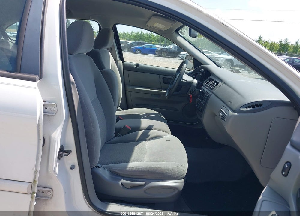 2007 FORD TAURUS SE VIN: 1FAHP53U47A104642