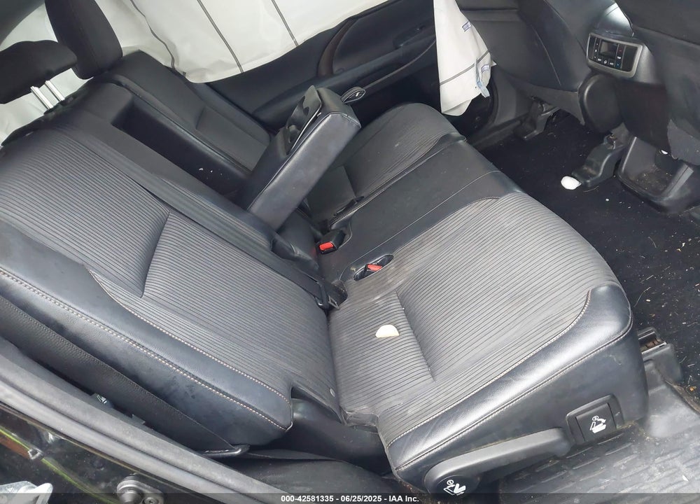 2014 TOYOTA HIGHLANDER LE/LE PLUS VIN: 5TDBKRFH2ES017617