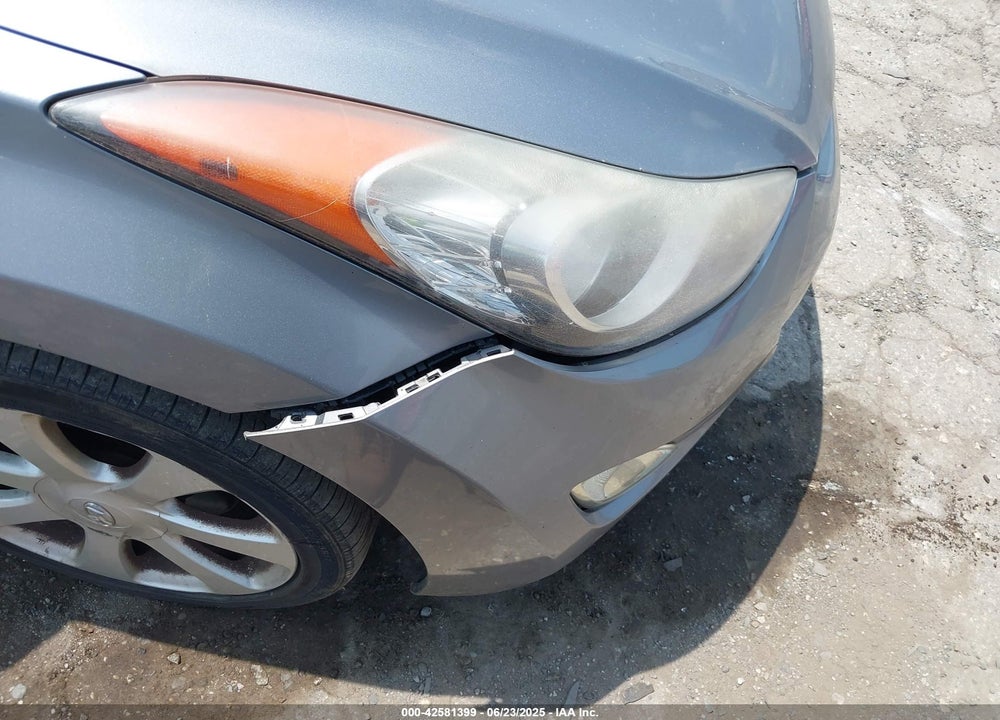 2011 HYUNDAI ELANTRA VIN: KMHDH4AE7BU158600