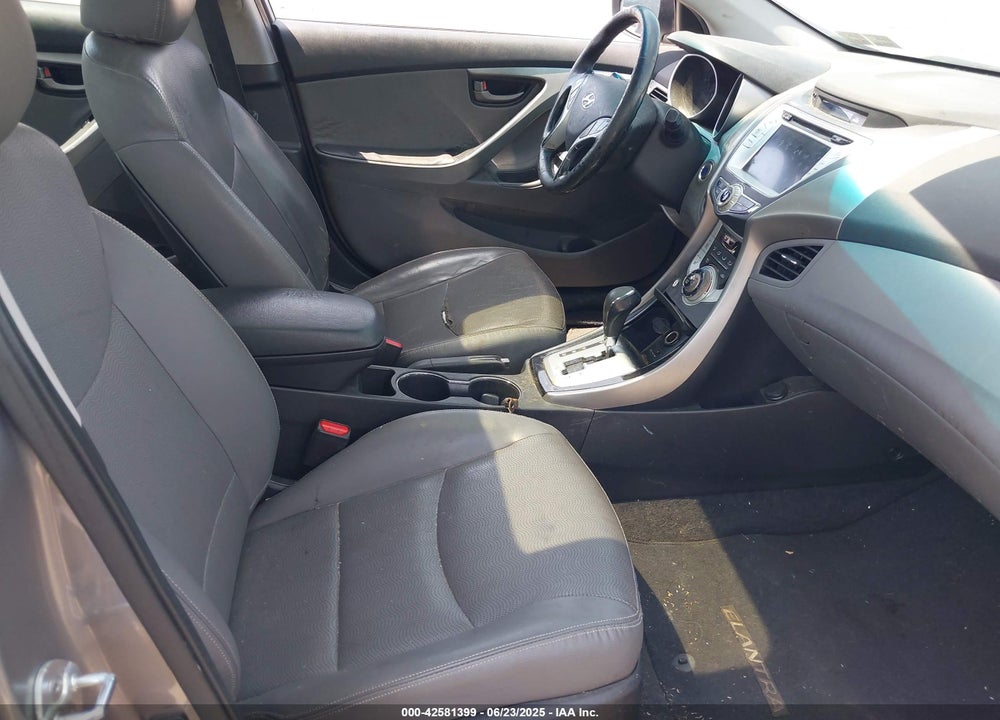 2011 HYUNDAI ELANTRA VIN: KMHDH4AE7BU158600