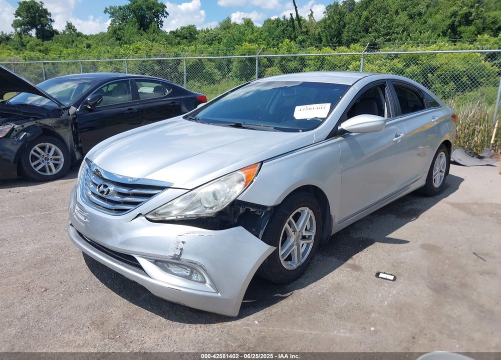 2013 HYUNDAI SONATA GLS VIN: 5NPEB4AC1DH737085
