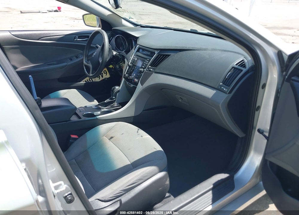 2013 HYUNDAI SONATA GLS VIN: 5NPEB4AC1DH737085