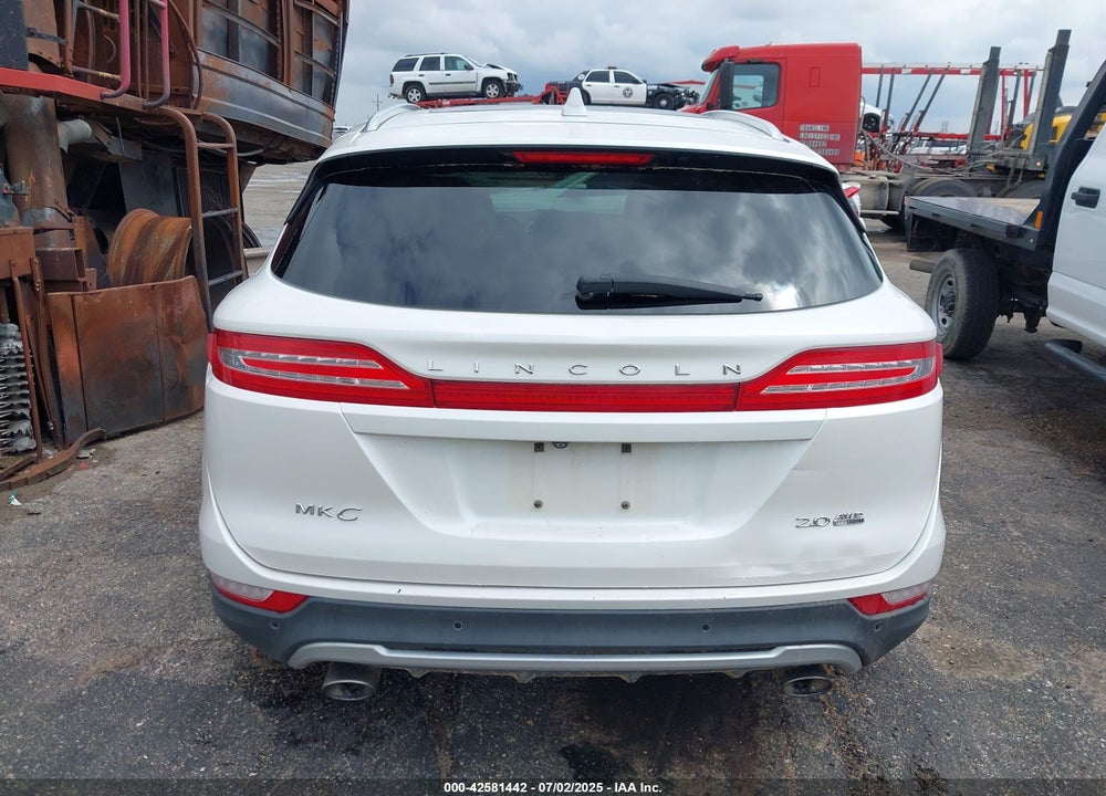 2015 LINCOLN MKC VIN: 5LMCJ2A92FUJ18984