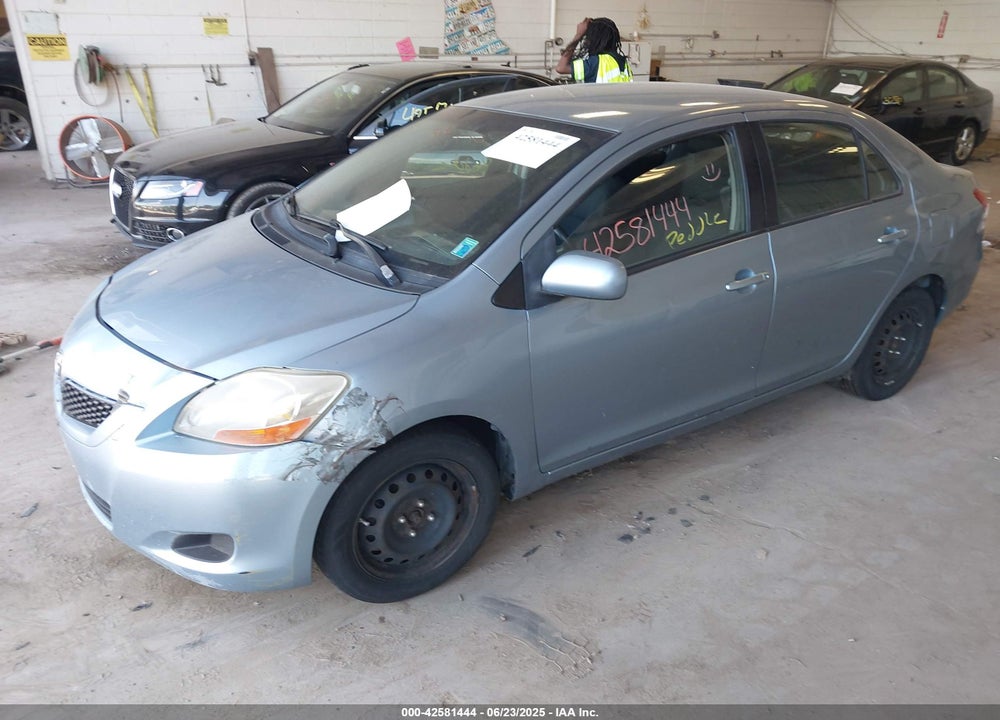 2010 TOYOTA YARIS VIN: JTDBT4K36A4077139