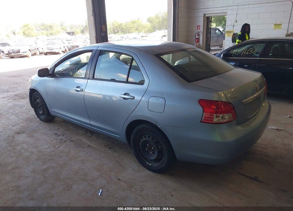 2010 TOYOTA YARIS VIN: JTDBT4K36A4077139