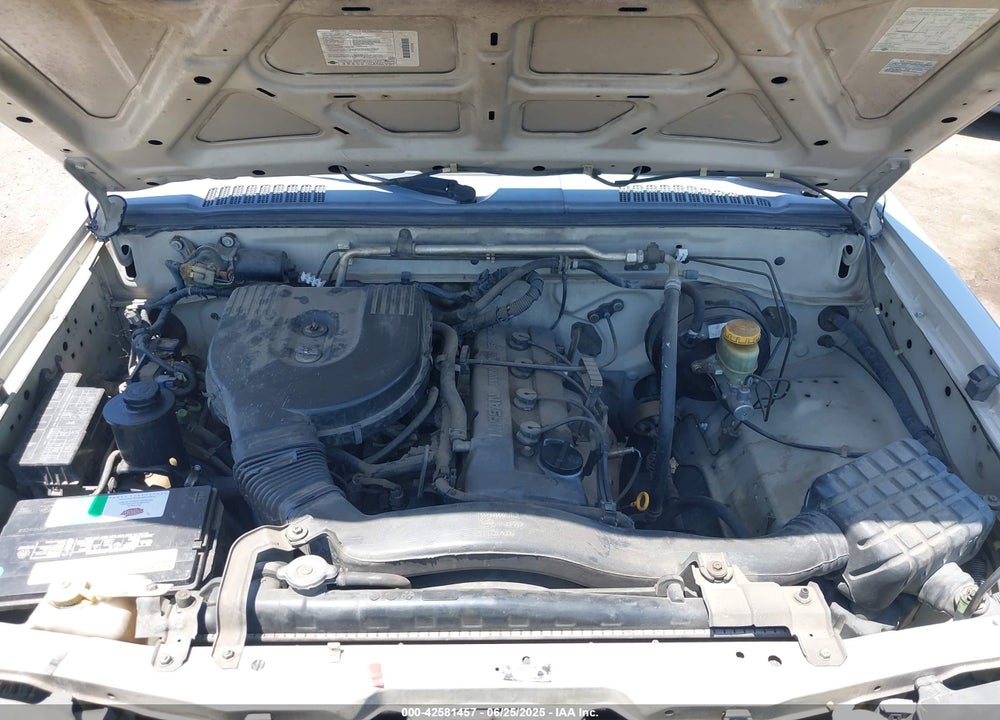1998 NISSAN FRONTIER SE/XE VIN: 1N6DD26S8WC355853