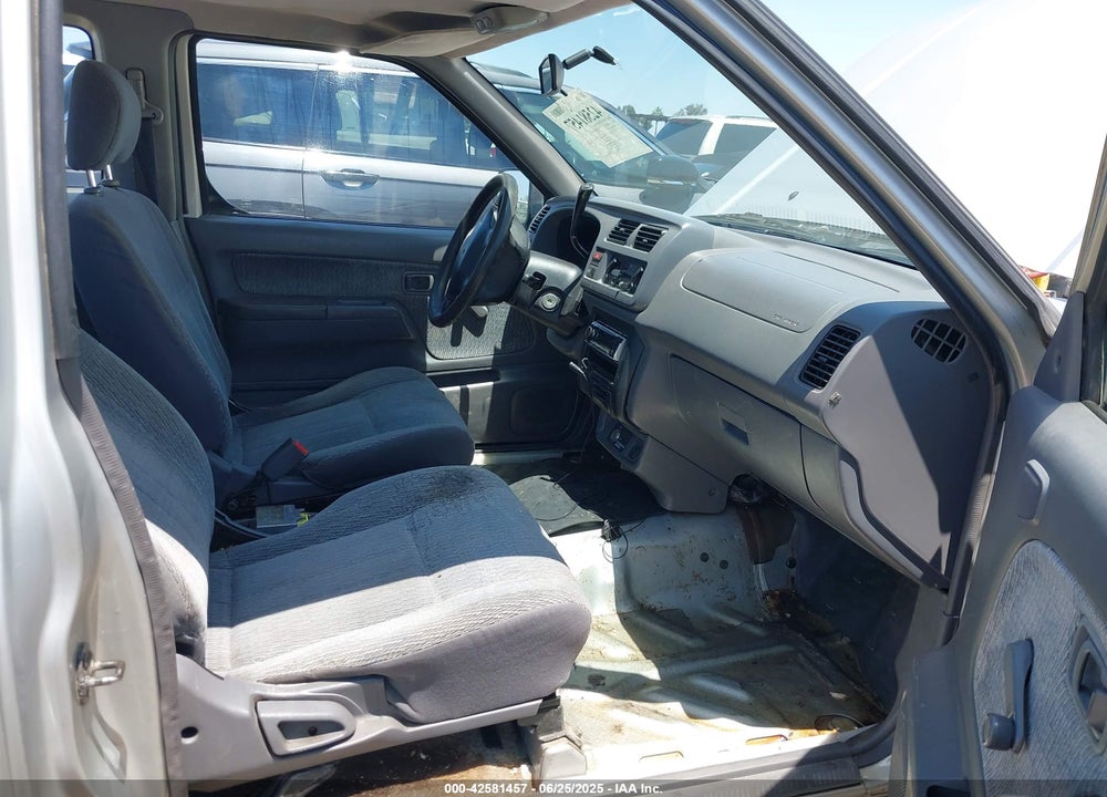 1998 NISSAN FRONTIER SE/XE VIN: 1N6DD26S8WC355853