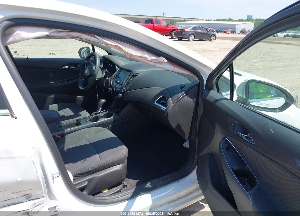 2018 CHEVROLET CRUZE VIN: 1G1BE5SM5J7174994