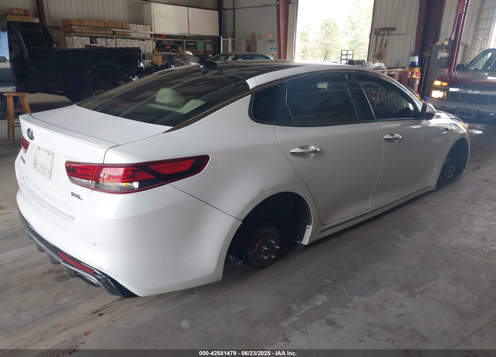 2016 KIA OPTIMA VIN: 5XXGV4L20GG107109