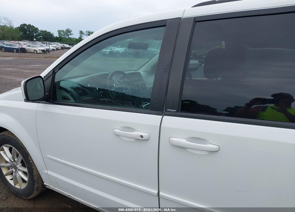 2014 DODGE GRAND CARAVAN SXT VIN: 2C4RDGCG0ER154542