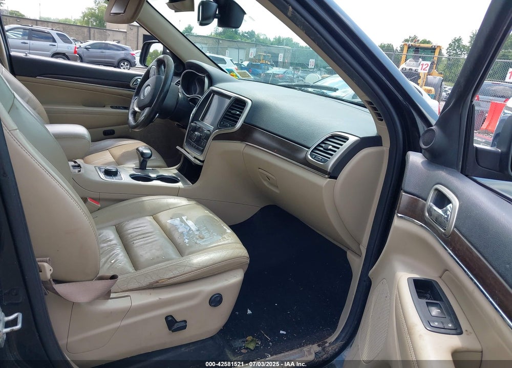 2015 JEEP GRAND CHEROKEE VIN: 1C4RJFBT7FC880068