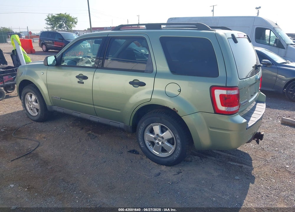 2008 FORD ESCAPE XLT VIN: 1FMCU93188KA89855