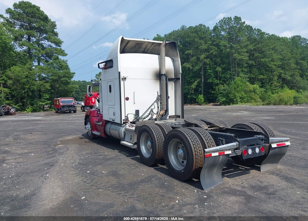 2010 KENWORTH T660 T660 VIN: 1XKAD49X1AJ261668