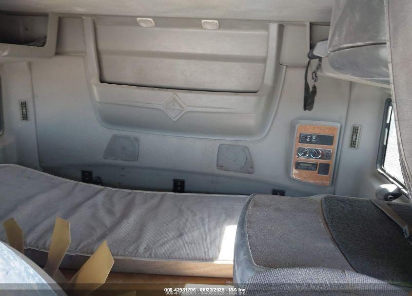 2010 INTERNATIONAL PROSTAR PREMIUM VIN: 3HSCUAPR3AN192266