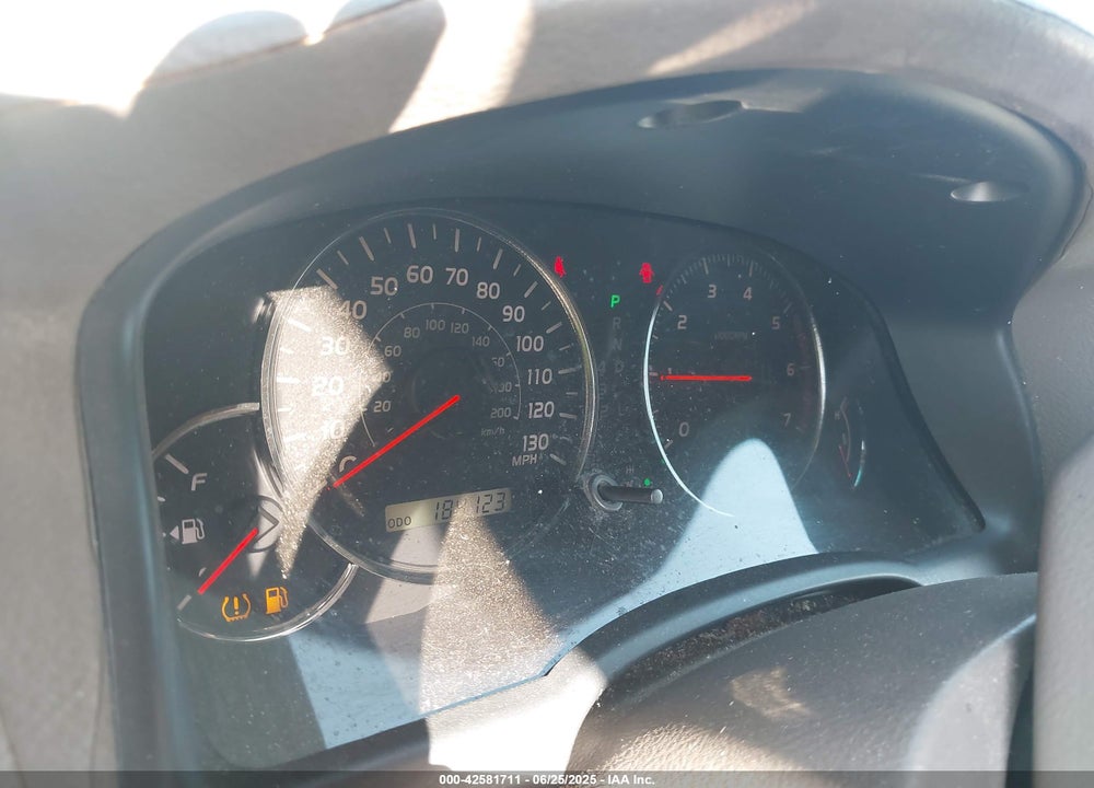 2004 LEXUS GX 470 VIN: JTJBT20X540040425
