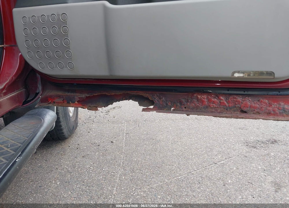 2004 NISSAN TITAN LE VIN: 1N6AA07B44N573238