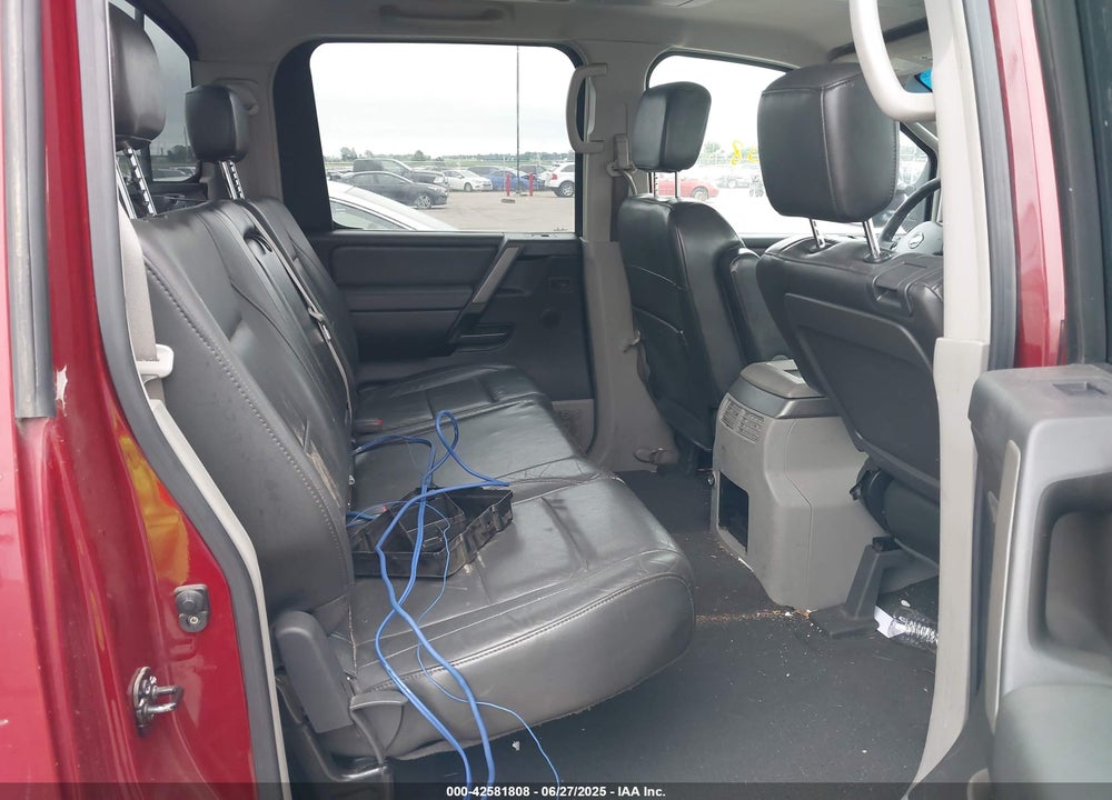 2004 NISSAN TITAN LE VIN: 1N6AA07B44N573238