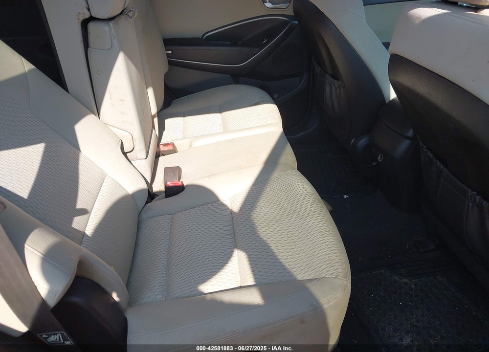 2017 HYUNDAI SANTA FE VIN: KM8SM4HF7HU189839