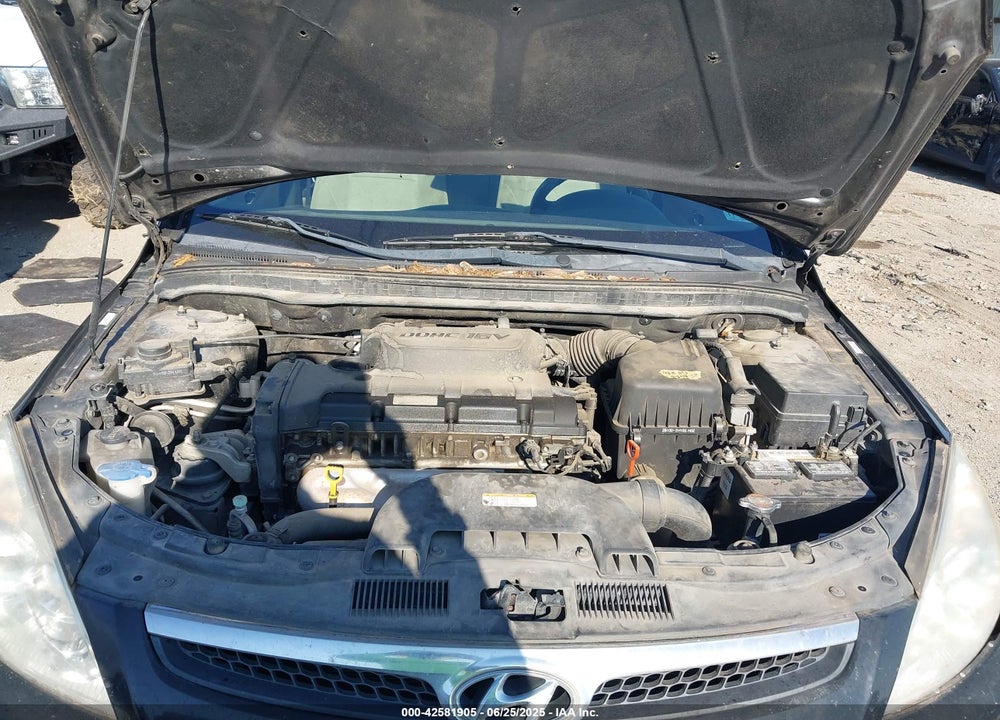 2010 HYUNDAI ELANTRA VIN: KMHDC8AE2AU075225