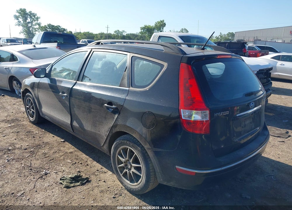2010 HYUNDAI ELANTRA VIN: KMHDC8AE2AU075225