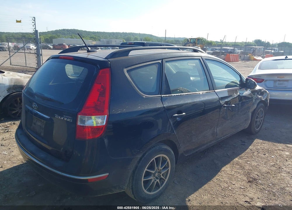 2010 HYUNDAI ELANTRA VIN: KMHDC8AE2AU075225