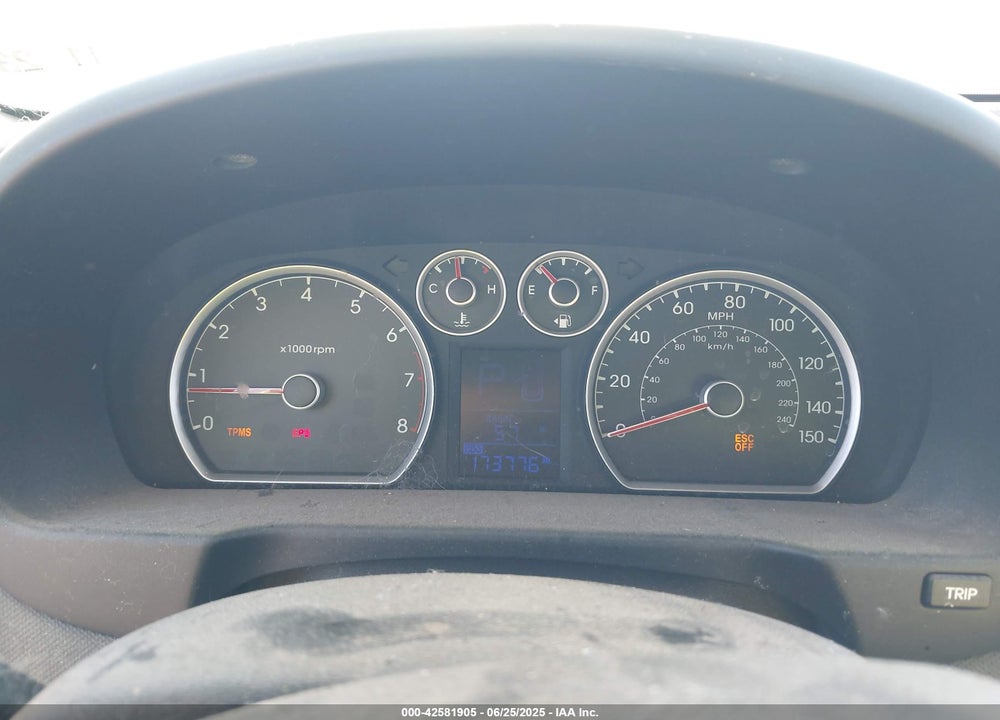 2010 HYUNDAI ELANTRA VIN: KMHDC8AE2AU075225