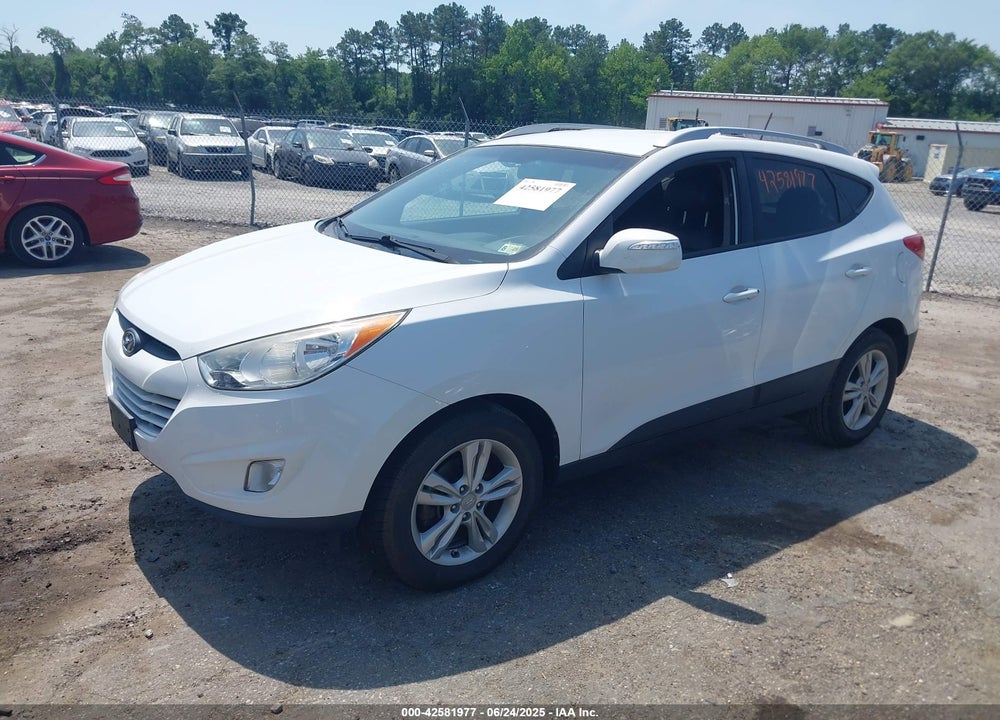 2013 HYUNDAI TUCSON VIN: KM8JU3AC0DU760958