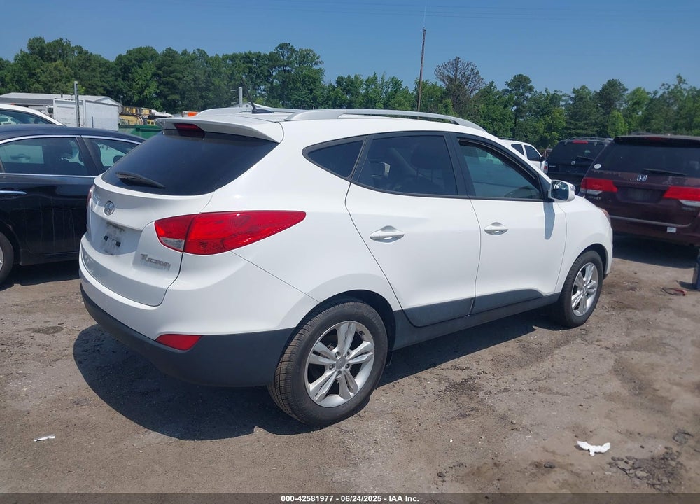 2013 HYUNDAI TUCSON VIN: KM8JU3AC0DU760958