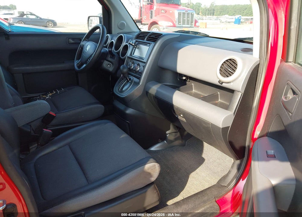 2005 HONDA ELEMENT EX VIN: 5J6YH18675L009093