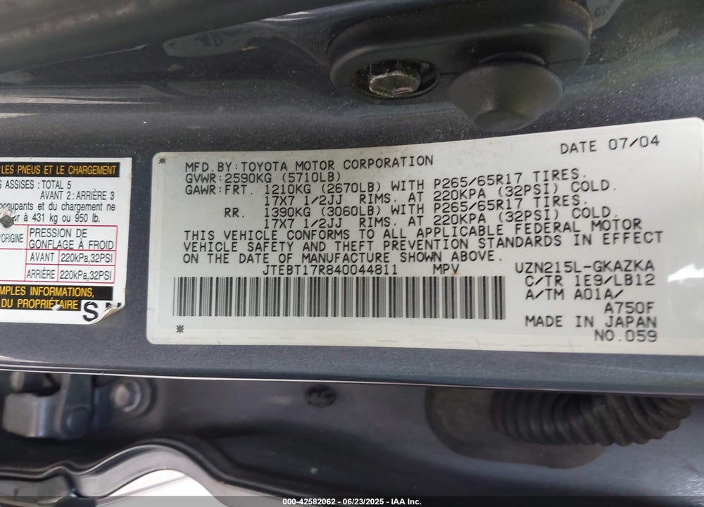 2004 TOYOTA 4RUNNER LIMITED V8 VIN: JTEBT17R840044811