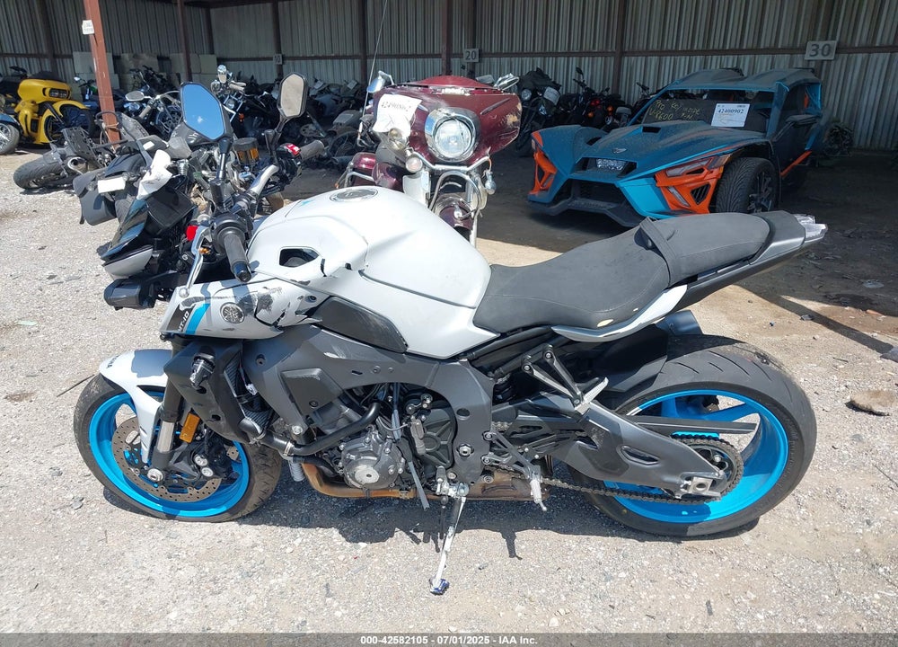2025 YAMAHA MTN1000 VIN: JYARN79E3SA002026