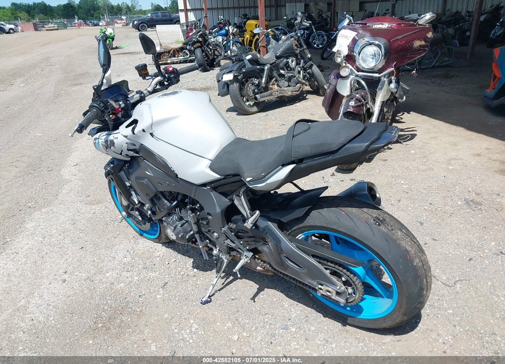 2025 YAMAHA MTN1000 VIN: JYARN79E3SA002026