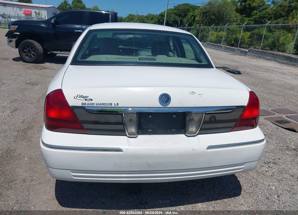 2007 MERCURY GRAND MARQUIS VIN: 2MEFM75V37X618743