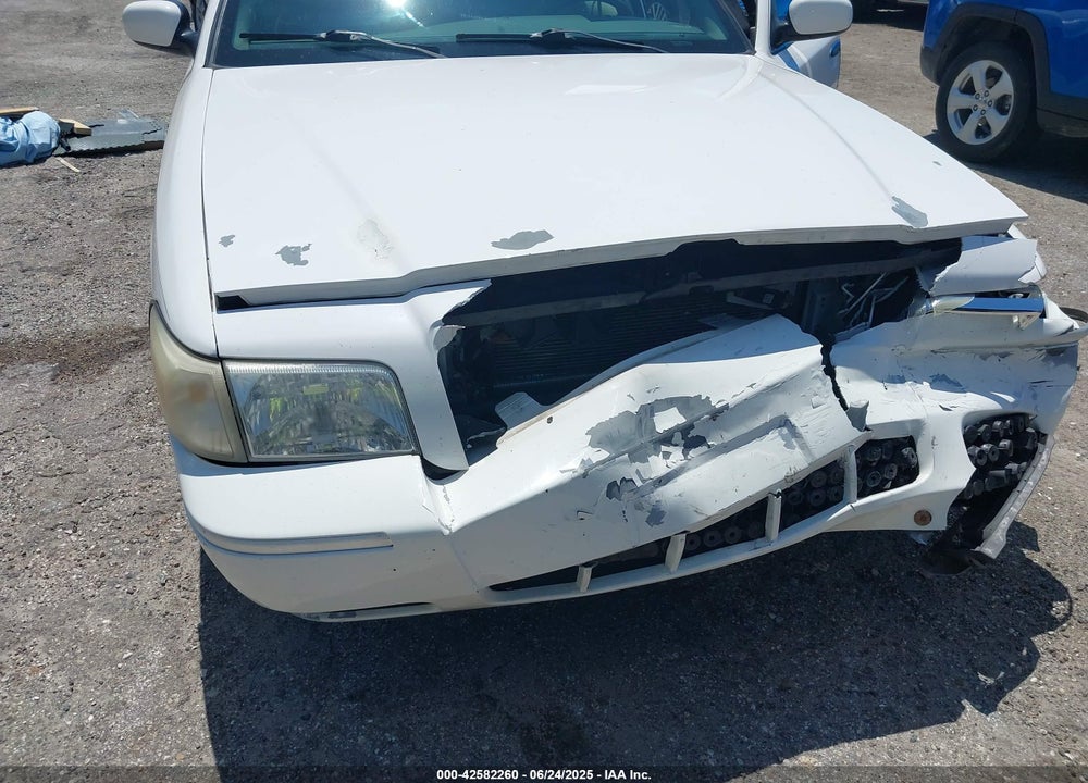 2007 MERCURY GRAND MARQUIS VIN: 2MEFM75V37X618743