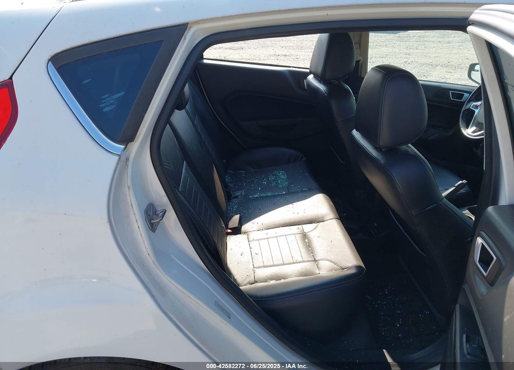 2015 FORD FIESTA VIN: 3FADP4FJ9FM213111