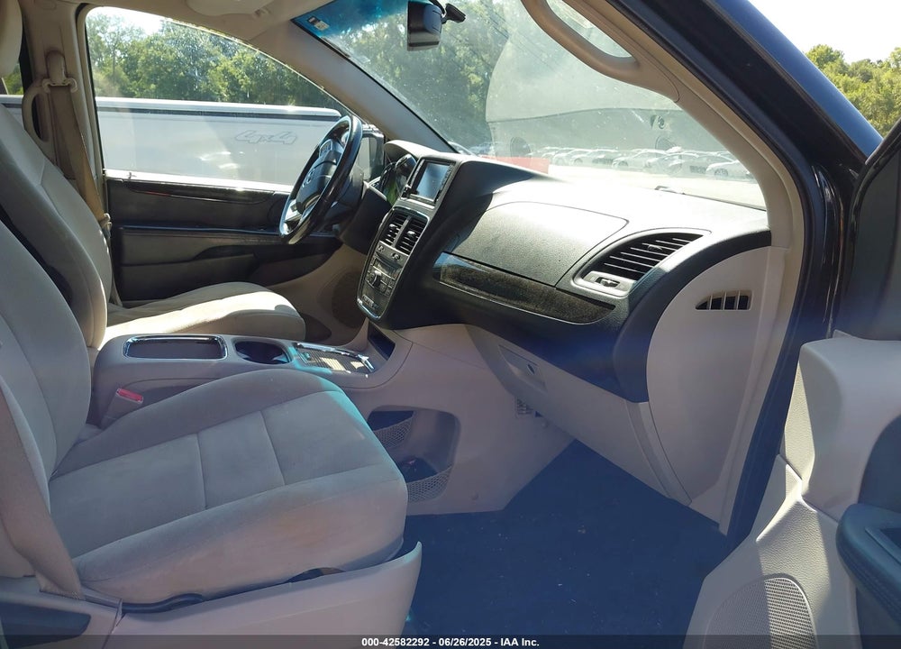 2012 DODGE GRAND CARAVAN CREW VIN: 2C4RDGDG5CR131477