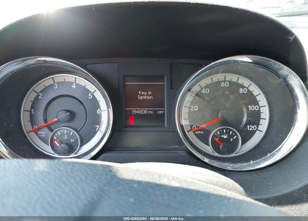 2012 DODGE GRAND CARAVAN CREW VIN: 2C4RDGDG5CR131477