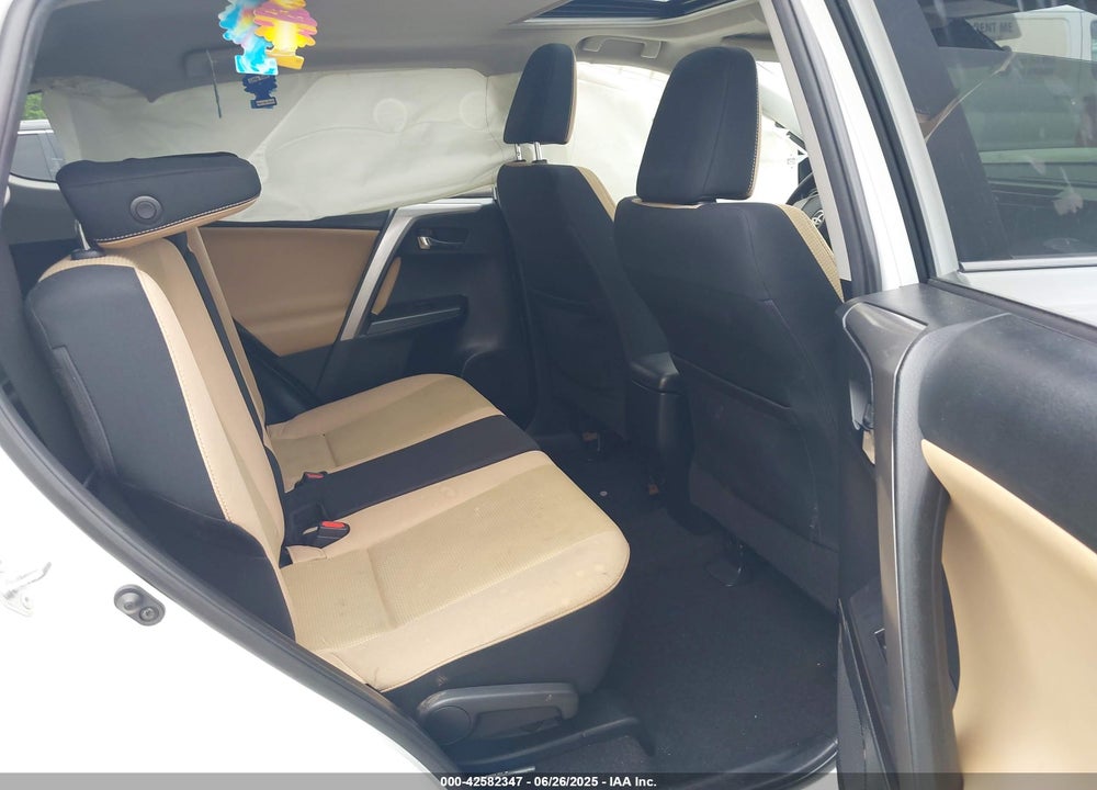 2017 TOYOTA RAV4 VIN: JTMRFREV7HD207181