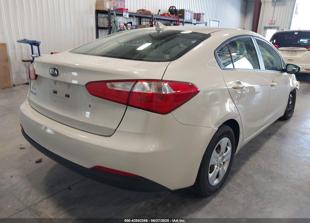 2015 KIA FORTE VIN: KNAFK4A68F5312543