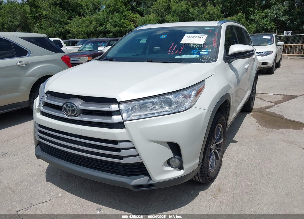 2019 TOYOTA HIGHLANDER VIN: 5TDKZRFH1KS329273