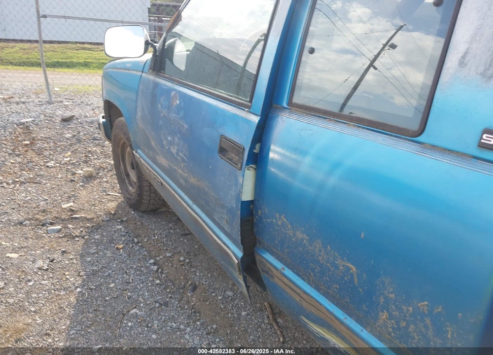 1992 GMC SIERRA C1500 VIN: 2GTEC19K4N1538882