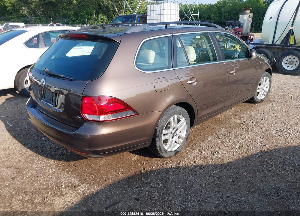 2011 VOLKSWAGEN JETTA VIN: 3VWPL7AJ1BM650071