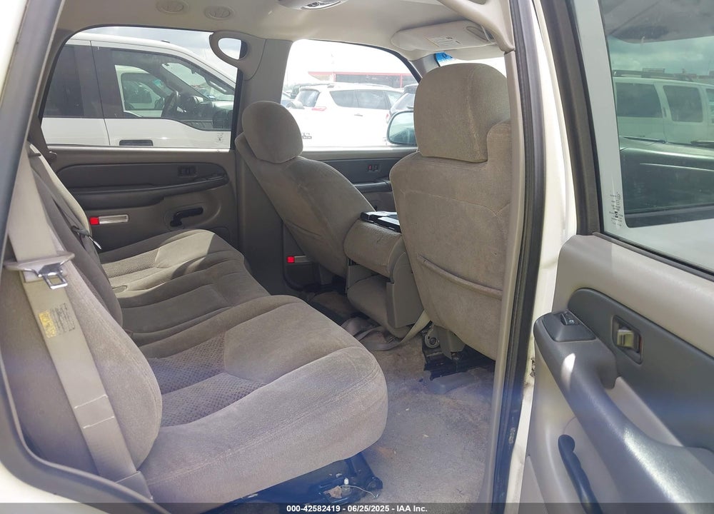 2003 CHEVROLET TAHOE LS VIN: 1GNEC13V73R260171