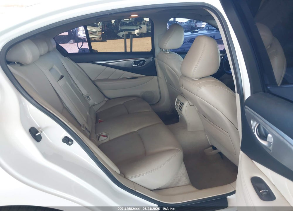 2014 INFINITI Q50 VIN: JN1BV7AP8EM683244