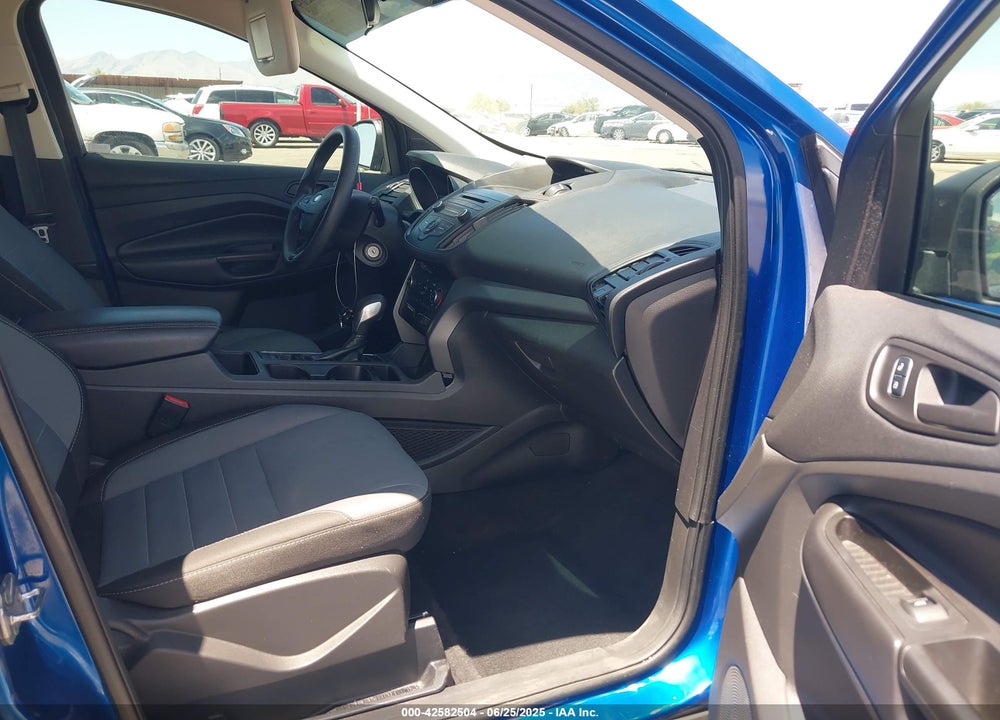 2017 FORD ESCAPE VIN: 1FMCU0F78HUA82825