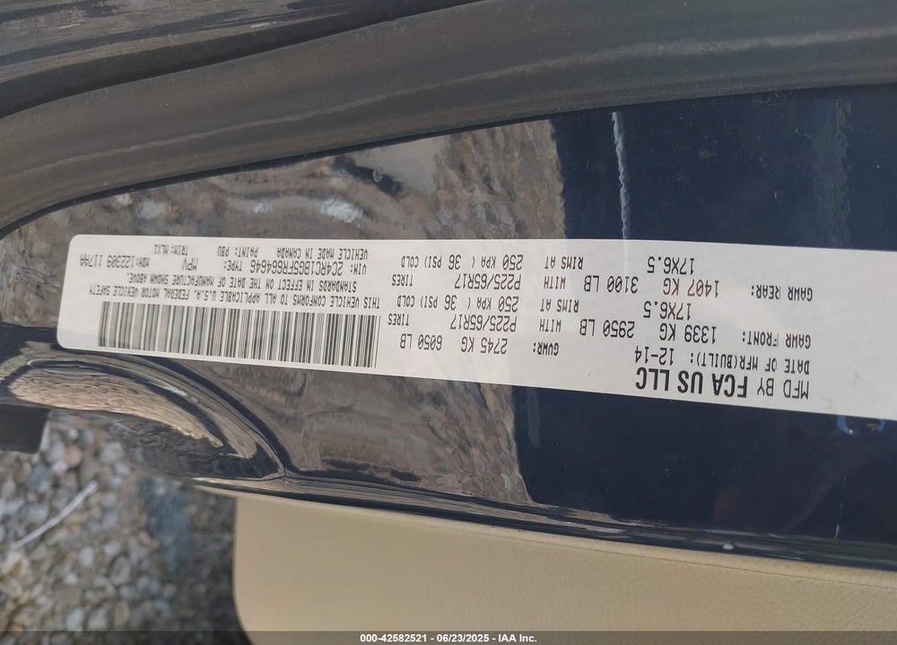 2015 CHRYSLER TOWN & COUNTRY TOURING VIN: 2C4RC1BG5FR664646