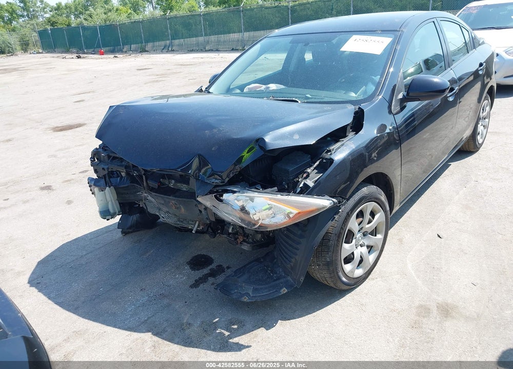 2011 MAZDA 3 VIN: JM1BL1UF7B1456384