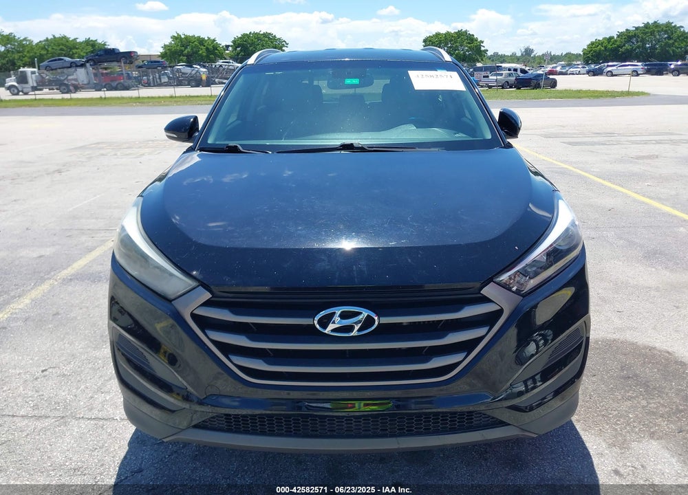 2016 HYUNDAI TUCSON SPORT VIN: KM8J33A28GU136873