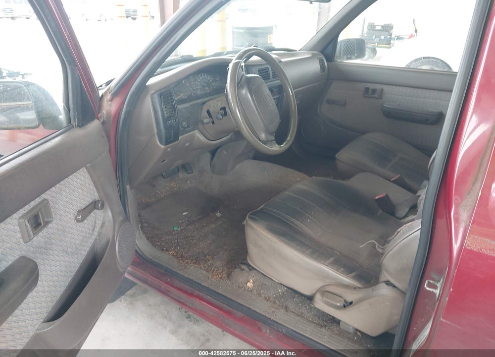 1995 TOYOTA TACOMA XTRACAB VIN: 4TAUN53B5SZ072643