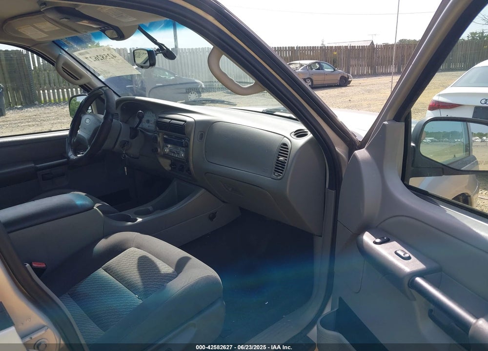 2003 FORD EXPLORER SPORT TRAC XLS/XLT VIN: 1FMDU77E73UC28215